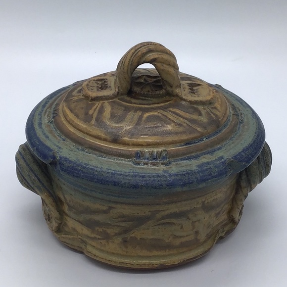 Vintage Signed Studio Art Pottery Covered Dish - Picture 3 of 13